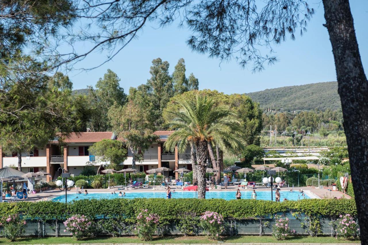 Golfo del Sole Holiday Resort Follonica Esterno foto